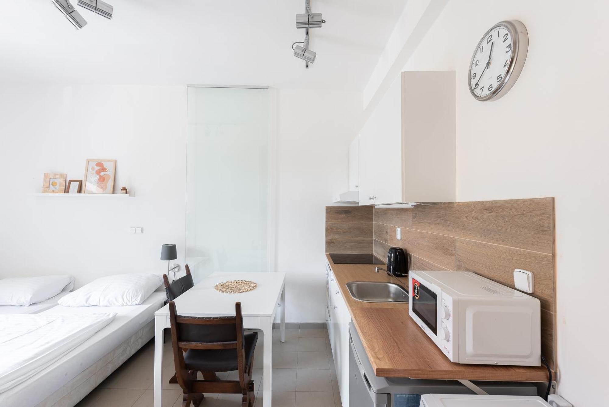 Apartman Muzeum Obchodu كارلستين المظهر الخارجي الصورة